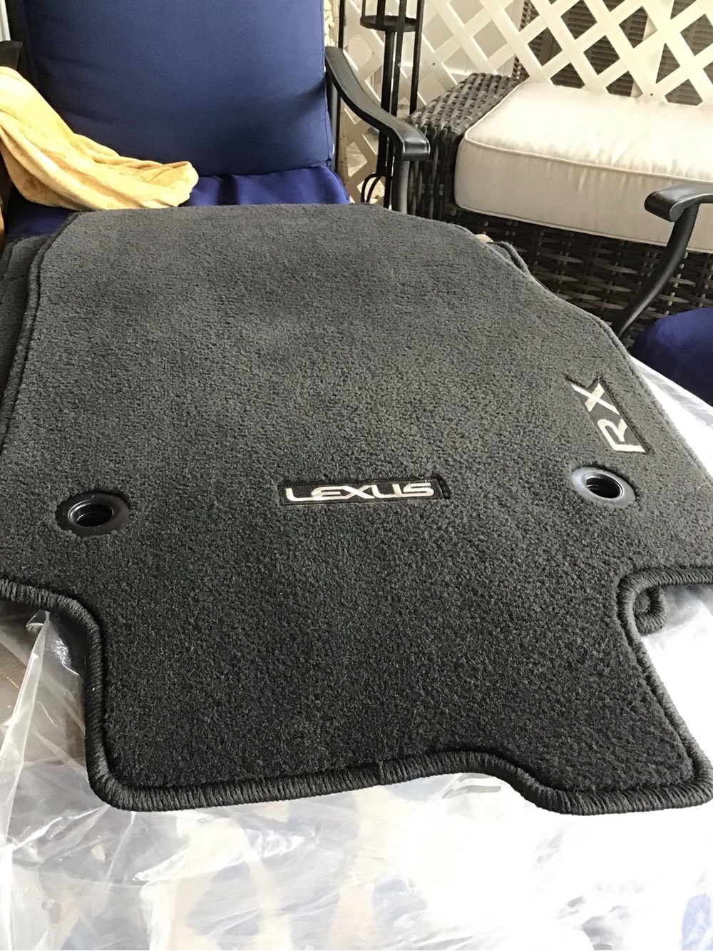 Lexus RX Black Carpet Floor Mat - OEM Style